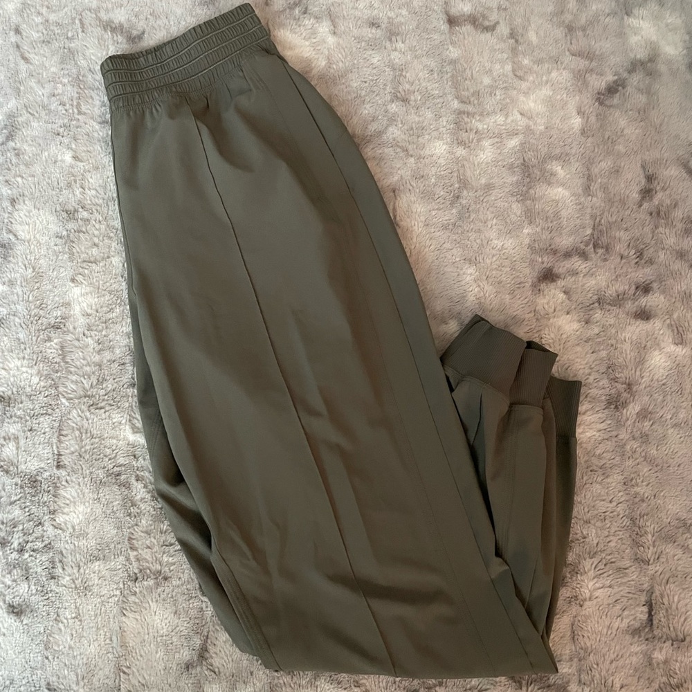Lululemon Jogger pants